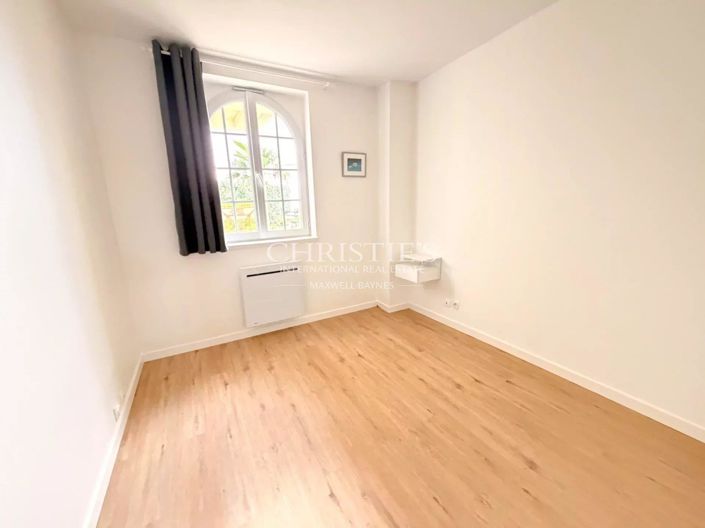 Image No.15-3 Bed Apartment for sale