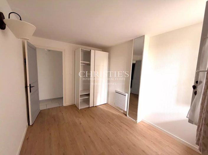 Image No.17-3 Bed Apartment for sale