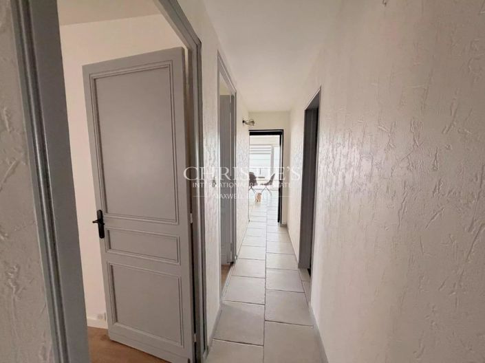 Image No.19-3 Bed Apartment for sale