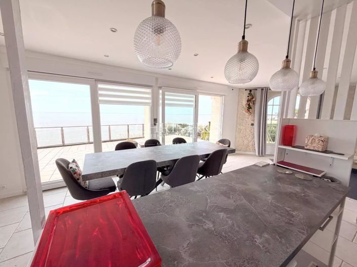 Image No.21-3 Bed Apartment for sale