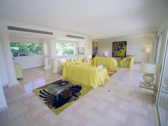 Image No.11-5 Bed House for sale