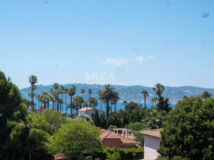 Image No.3-5 Bed House for sale