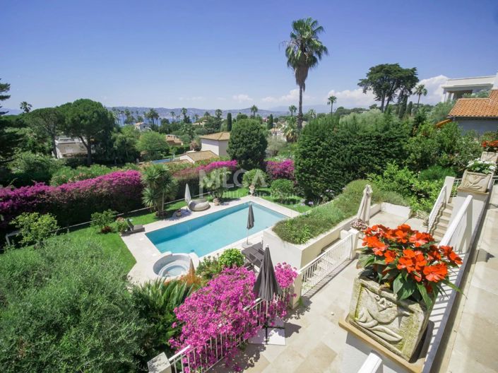 Image No.5-5 Bed House for sale