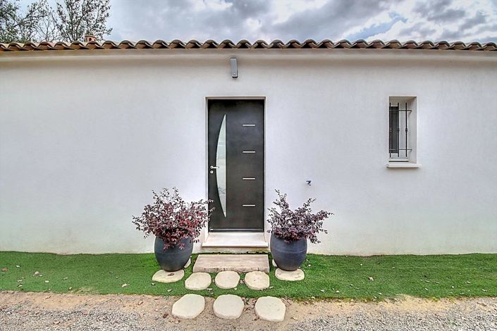 Image No.21-3 Bed House for sale