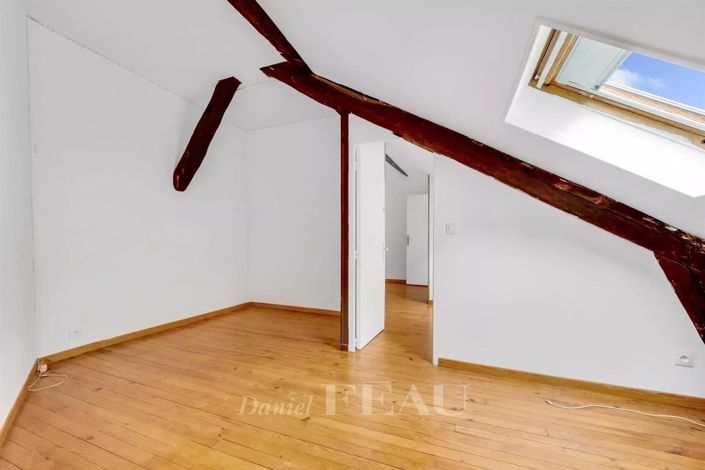 Image No.12-Appartement de 6 chambres à vendre à Versailles