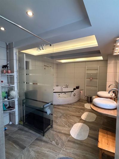 Image No.14-7 Bed House for sale