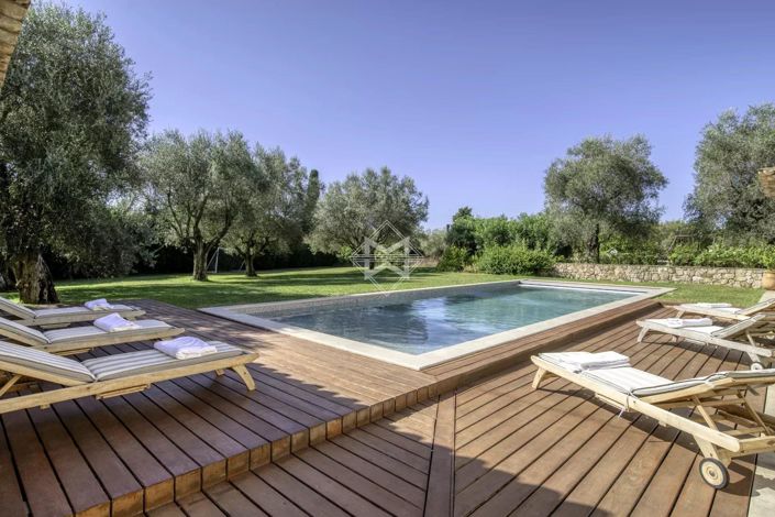 Image No.14-7 Bed House for sale