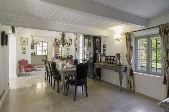 Image No.9-7 Bed House for sale