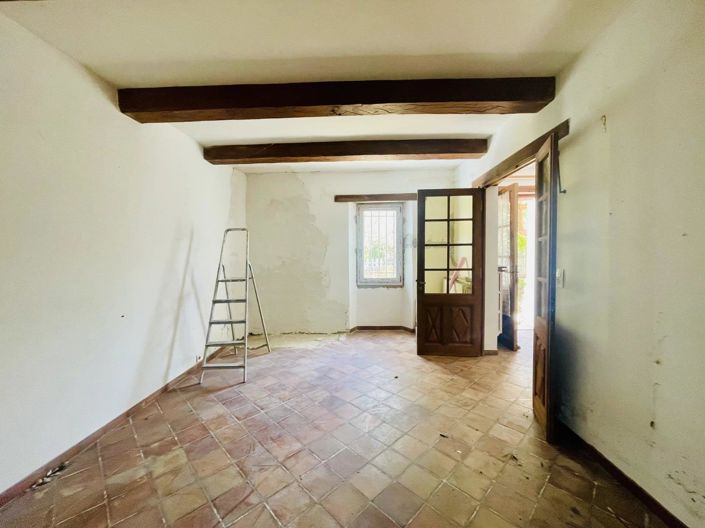 Image No.18-2 Bed House for sale