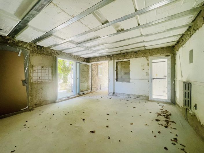 Image No.21-2 Bed House for sale