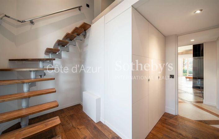 Image No.10-3 Bed Apartment for sale