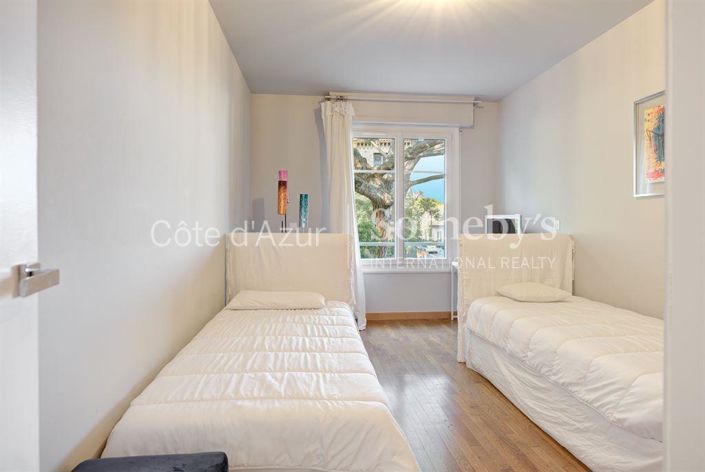 Image No.15-2 Bed Apartment for sale