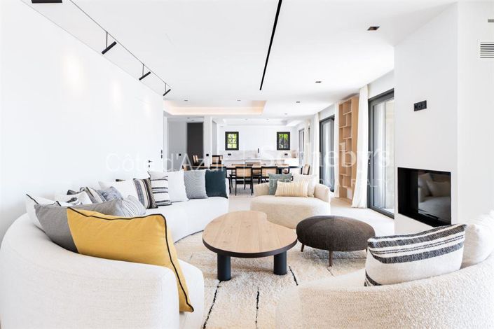 Image No.10-5 Bed House for sale