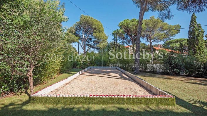 Image No.19-5 Bed Property for sale