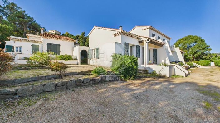 Image No.3-Maison de 3 chambres à vendre à Sainte-Maxime