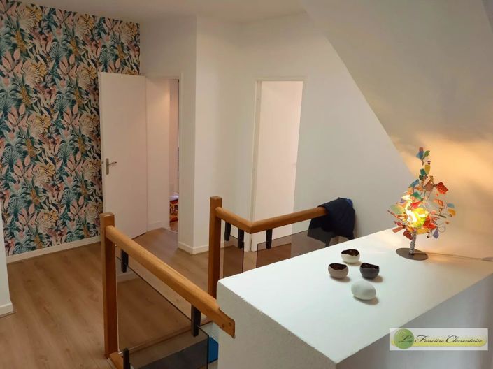 Image No.11-5 Bed House for sale