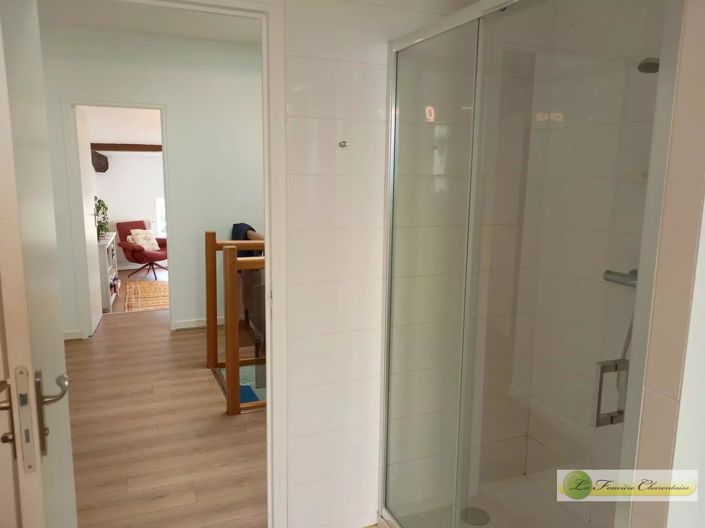 Image No.15-5 Bed House for sale