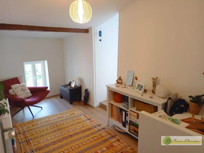 Image No.16-5 Bed House for sale