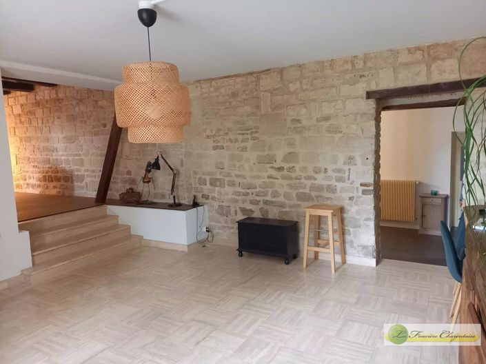 Image No.7-5 Bed House for sale