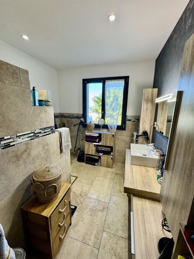 Image No.15-4 Bed House for sale