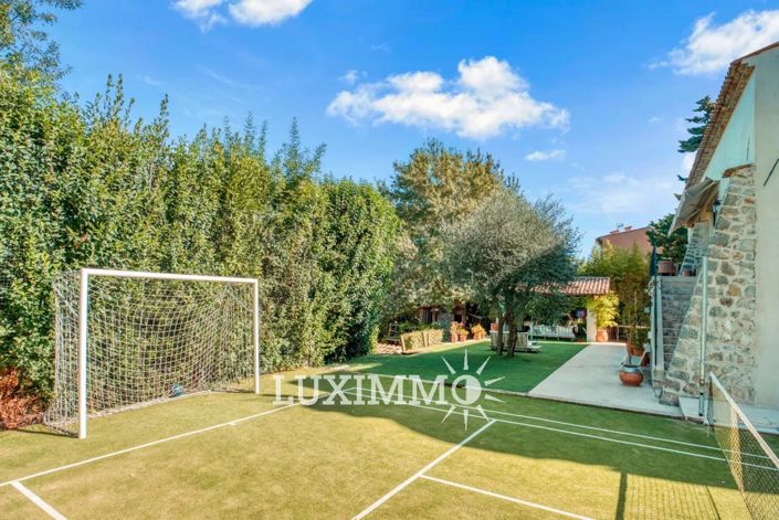 Image No.12-5 Bed House for sale