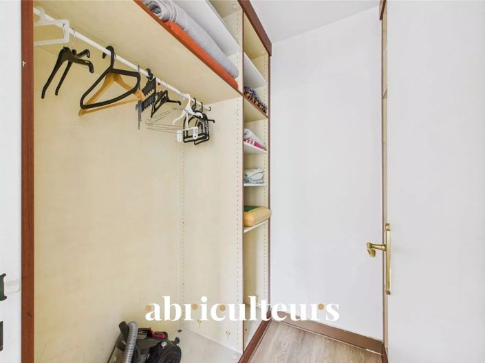 Image No.19-2 Bed Apartment for sale