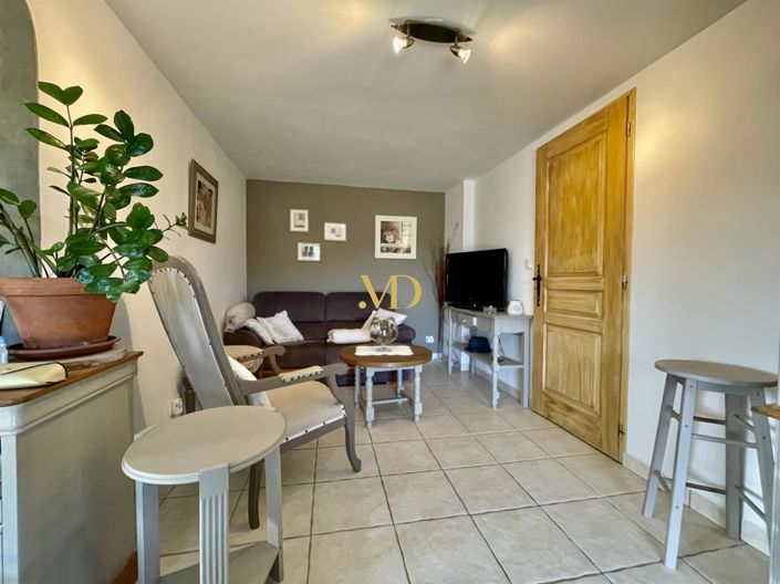 Image No.18-4 Bed House for sale