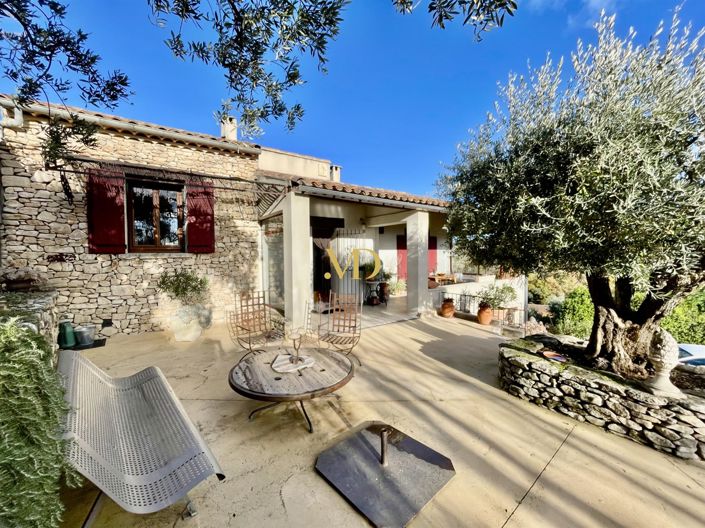 Image No.2-4 Bed House for sale