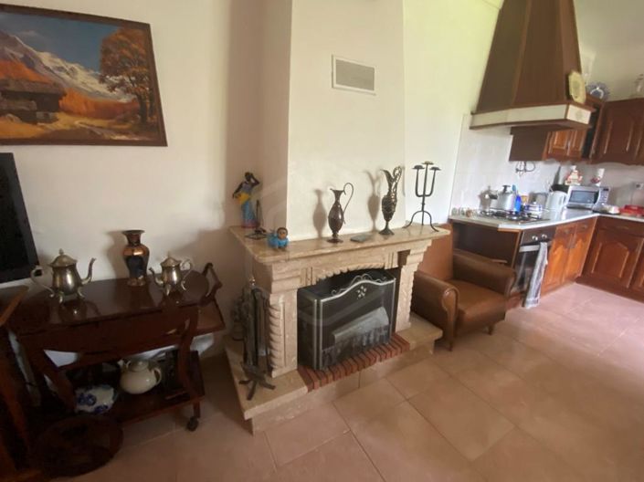 Image No.12-4 Bed House for sale