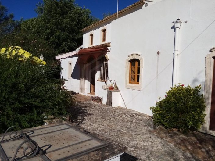 Image No.7-3 Bed House for sale