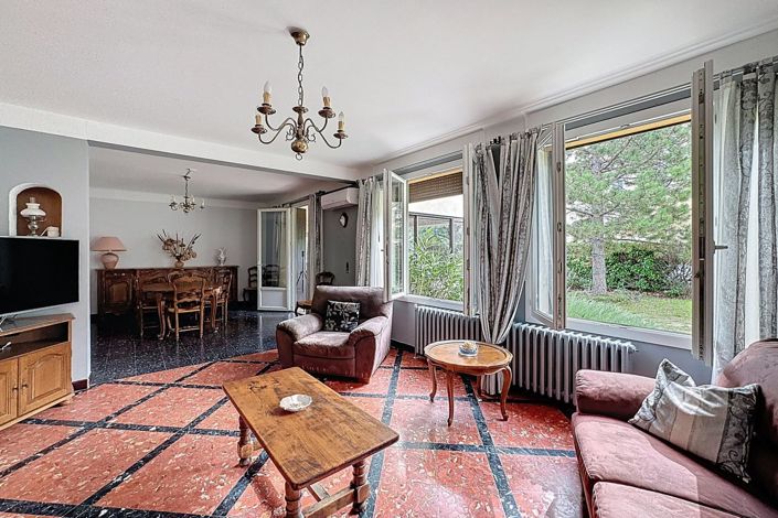 Image No.10-4 Bed House for sale