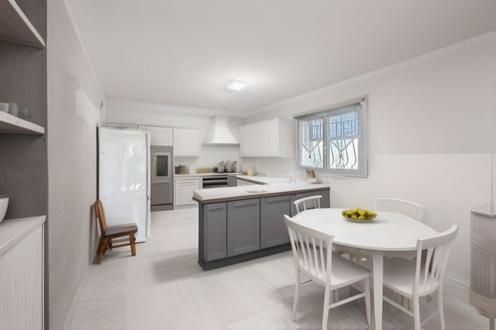 Image No.15-4 Bed House for sale