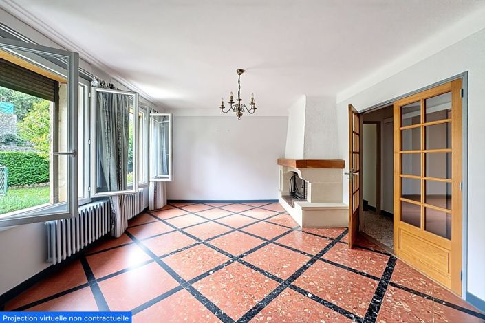 Image No.9-4 Bed House for sale