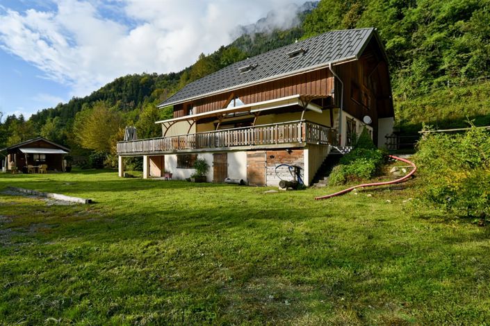 Image No.1-3 Bed House for sale