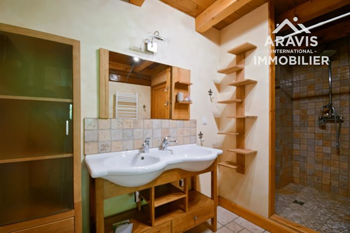 Image No.12-3 Bed House for sale