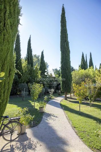 Image No.32-House for sale