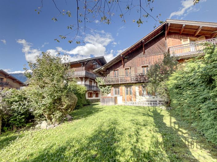 Image No.1-4 Bed House for sale