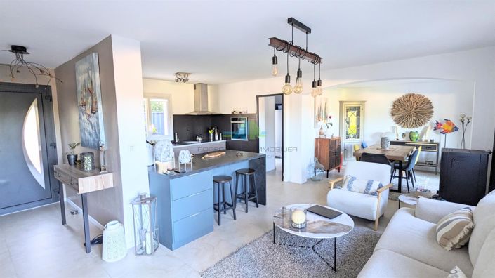 Image No.4-3 Bed House for sale