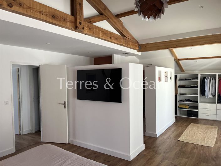 Image No.11-4 Bed House for sale