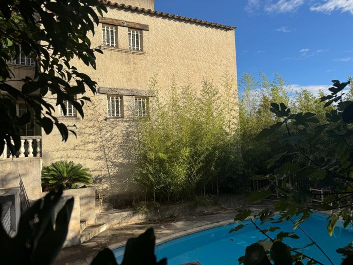 Image No.12-5 Bed House for sale