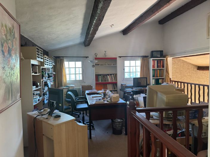 Image No.6-5 Bed House for sale