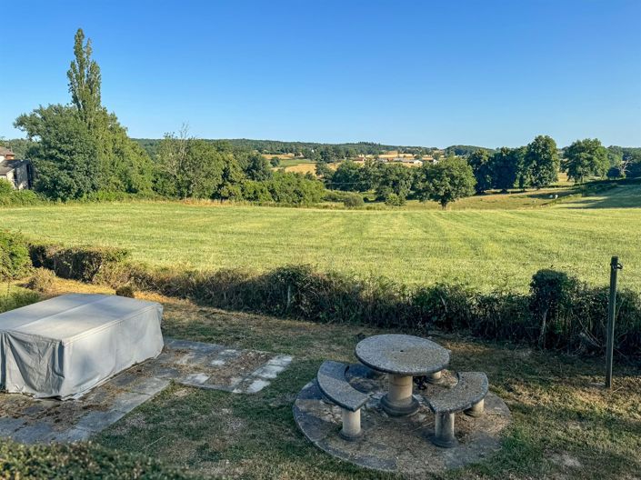 Image No.13-4 Bed House for sale