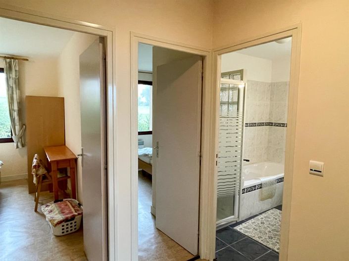 Image No.8-4 Bed House for sale