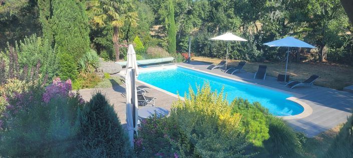 Image No.17-6 Bed House for sale