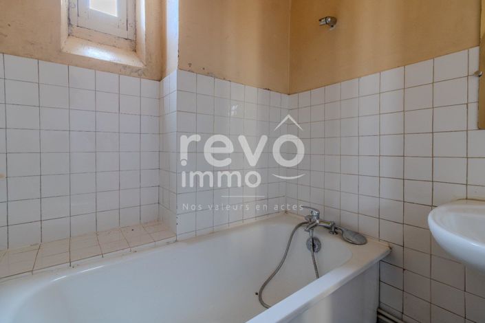 Image No.8-House for sale