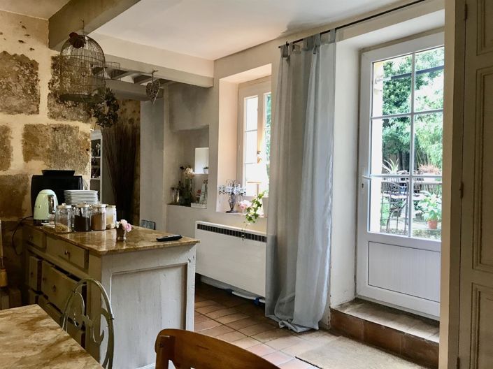 Image No.11-8 Bed House for sale