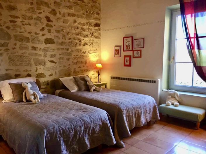 Image No.19-8 Bed House for sale