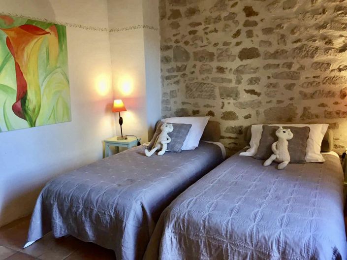 Image No.20-8 Bed House for sale