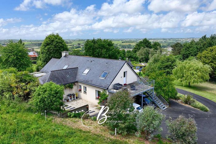 Image No.2-4 Bed House for sale