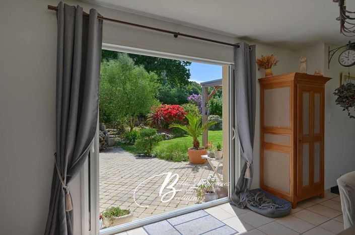 Image No.6-4 Bed House for sale